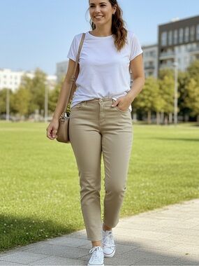 Sonoma Tan Boyfriend Jeans  21" waist 26" inseam